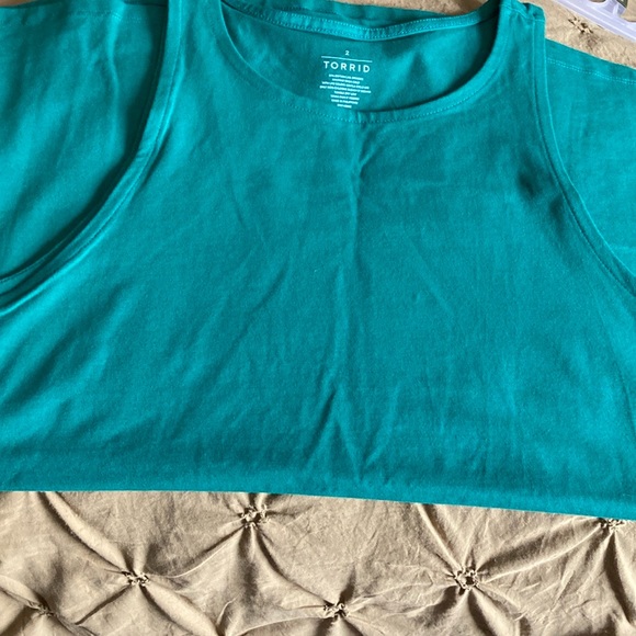 Tank top - Picture 3 of 7